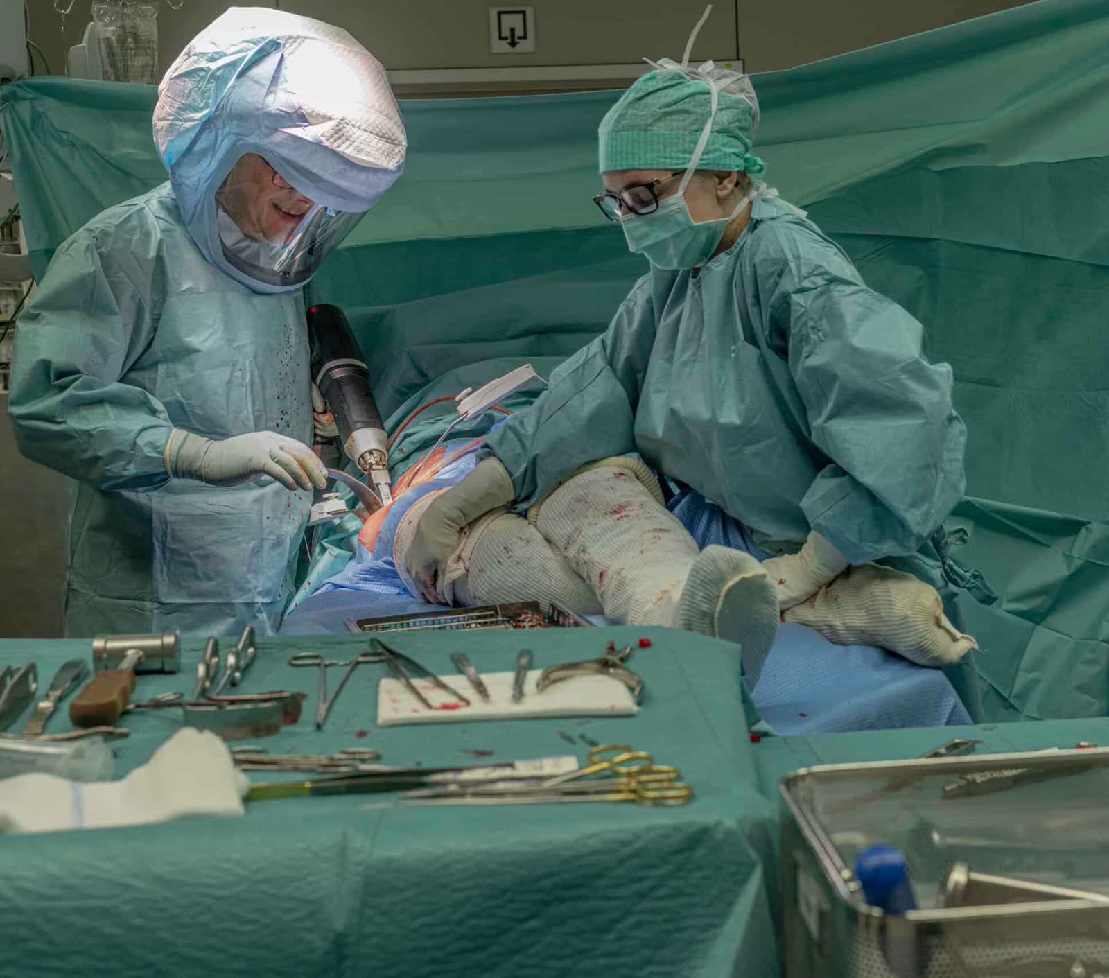 Anterior hip — regular table
